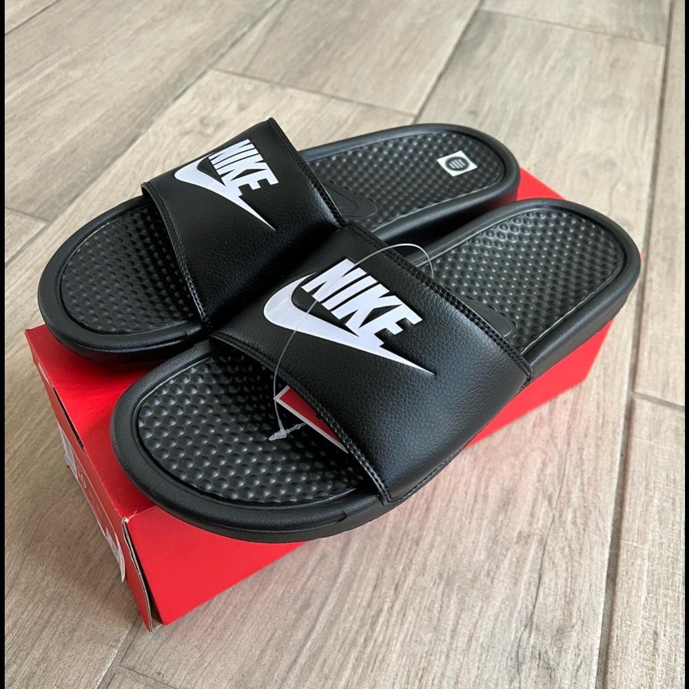NIKE BENASSI JDI SANDAL
